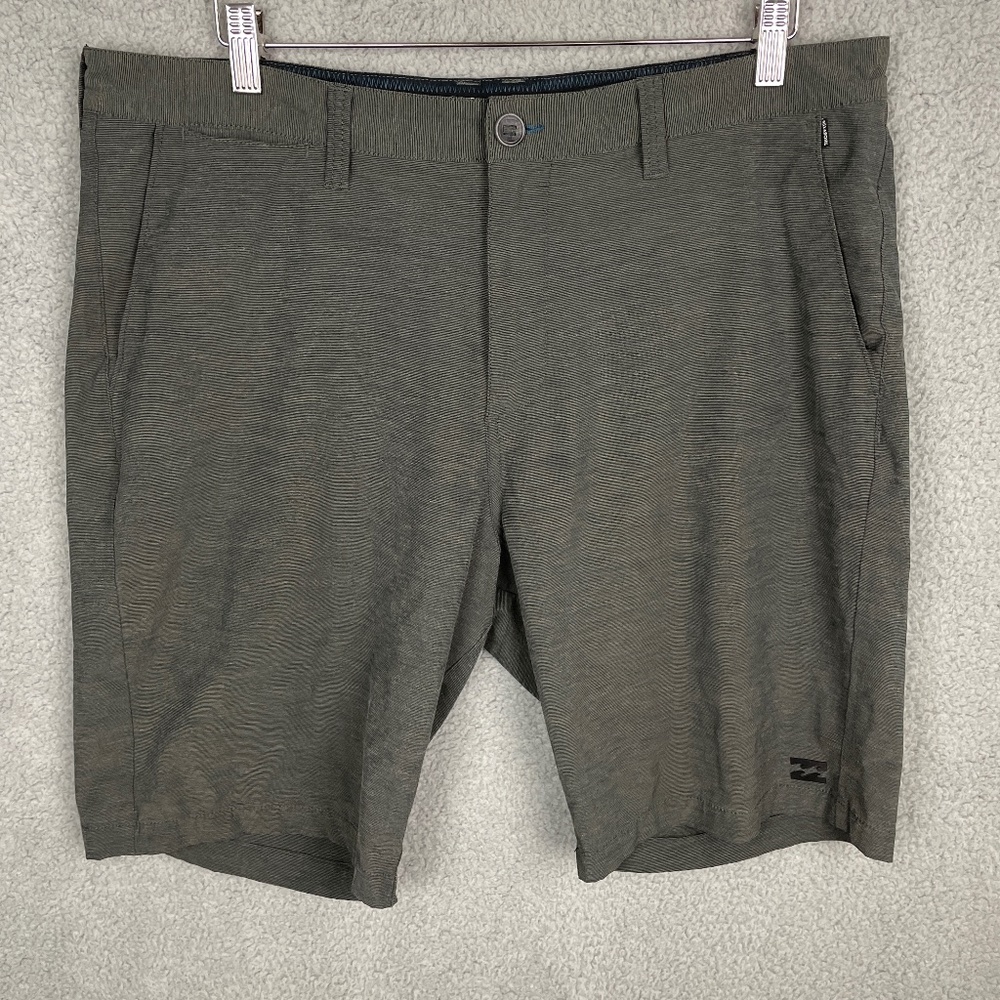 BILLABONG Hybrid Shorts Mens 38 Submersibles Crossfire Gray Zip Swim Beach